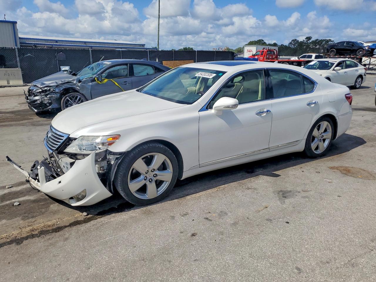 Salvage Lexus LS Image