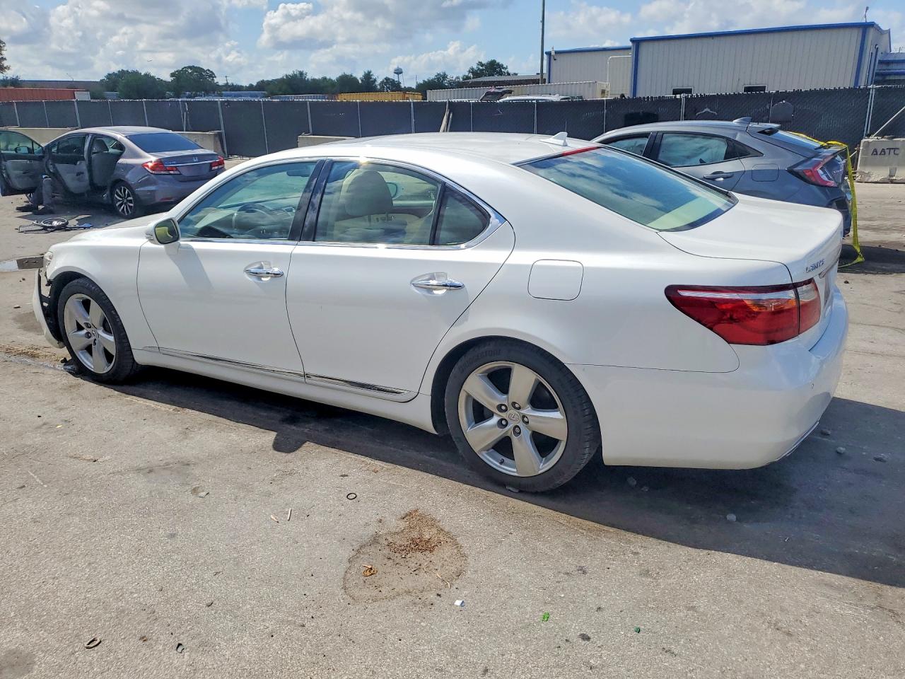 Lexus LS 460