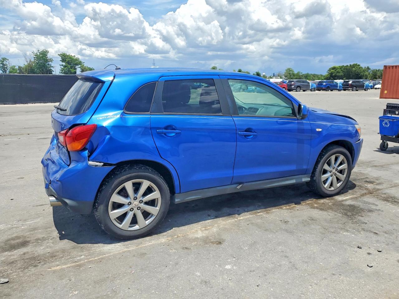 Mitsubishi Outlander Es