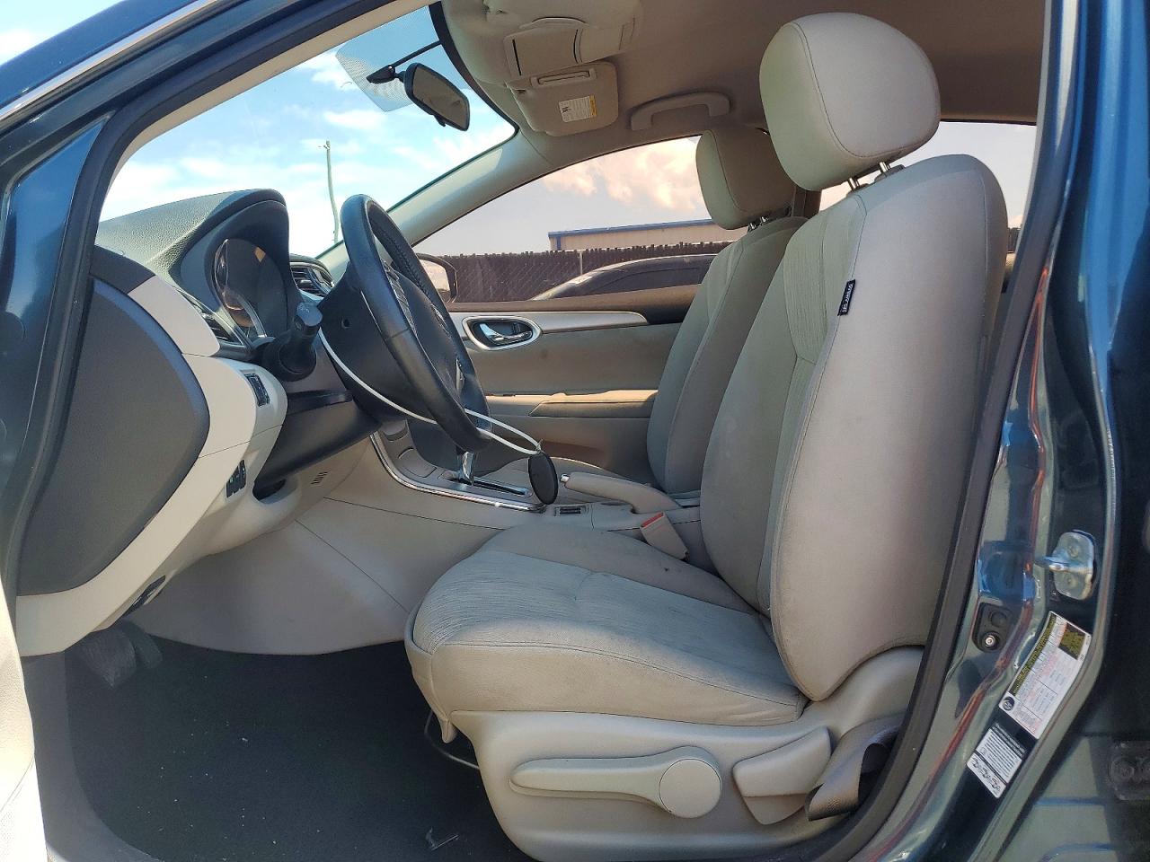 Nissan Sentra