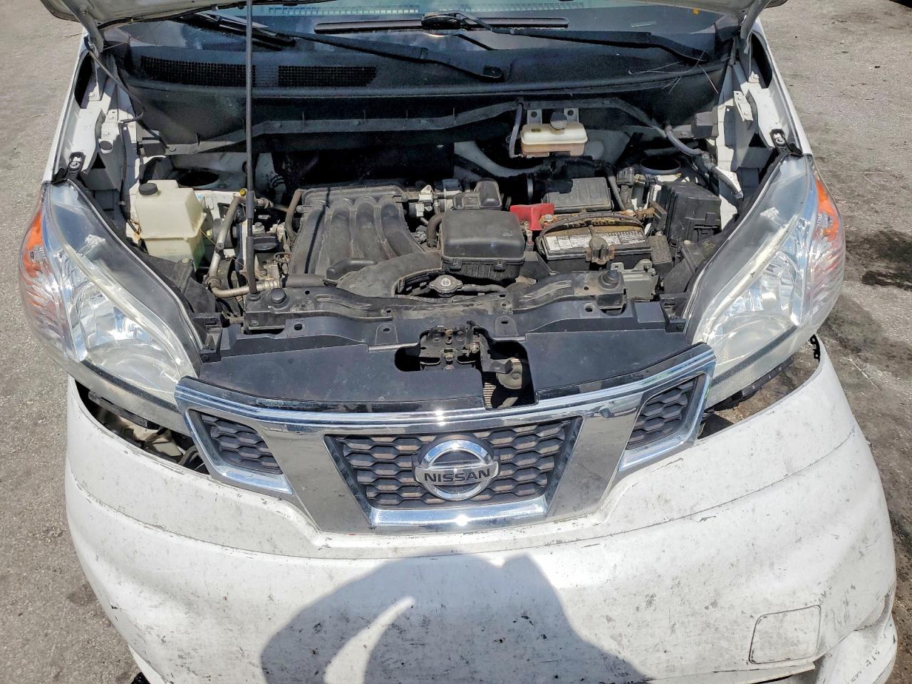 Nissan Nv