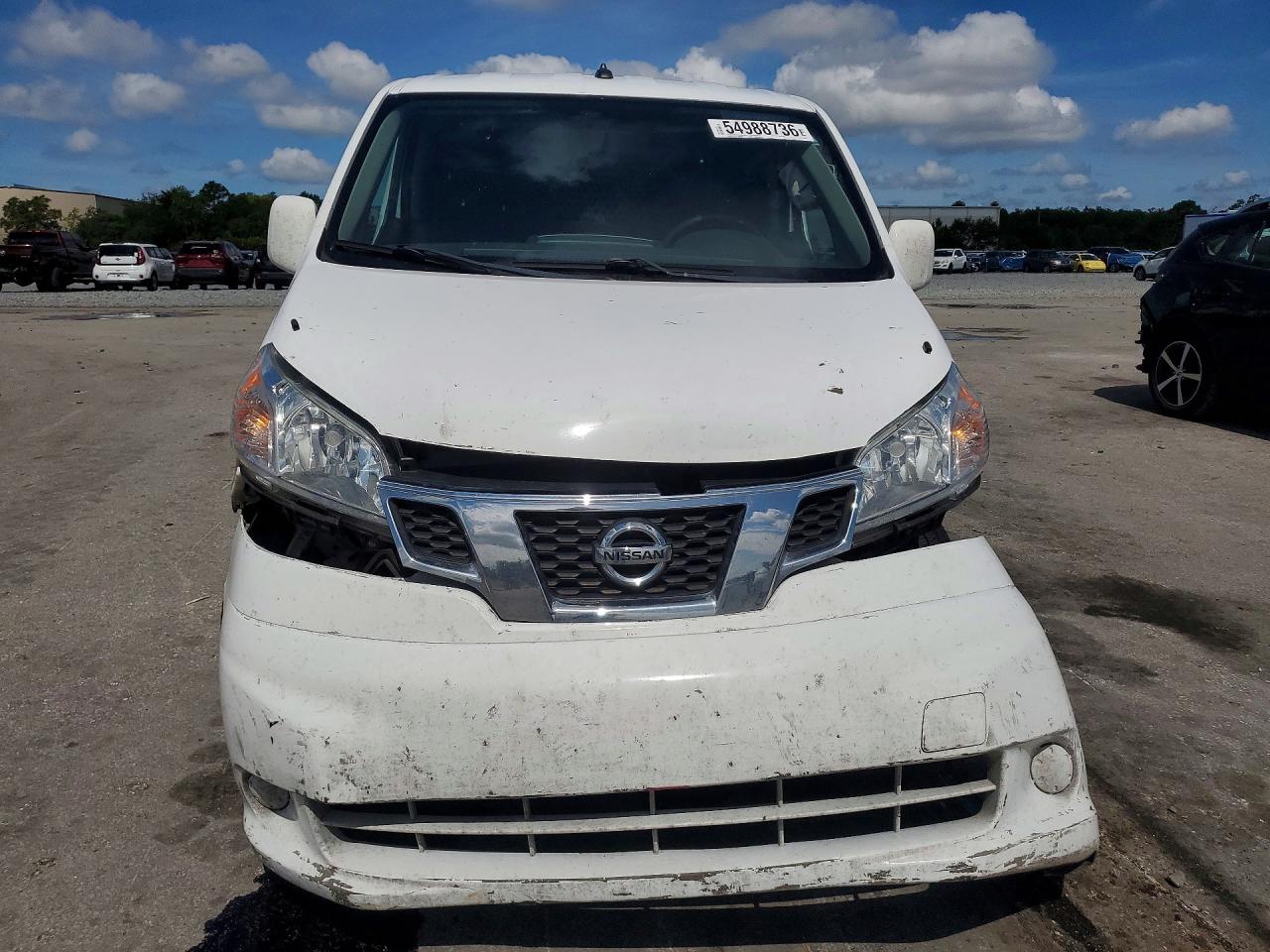 Nissan Nv