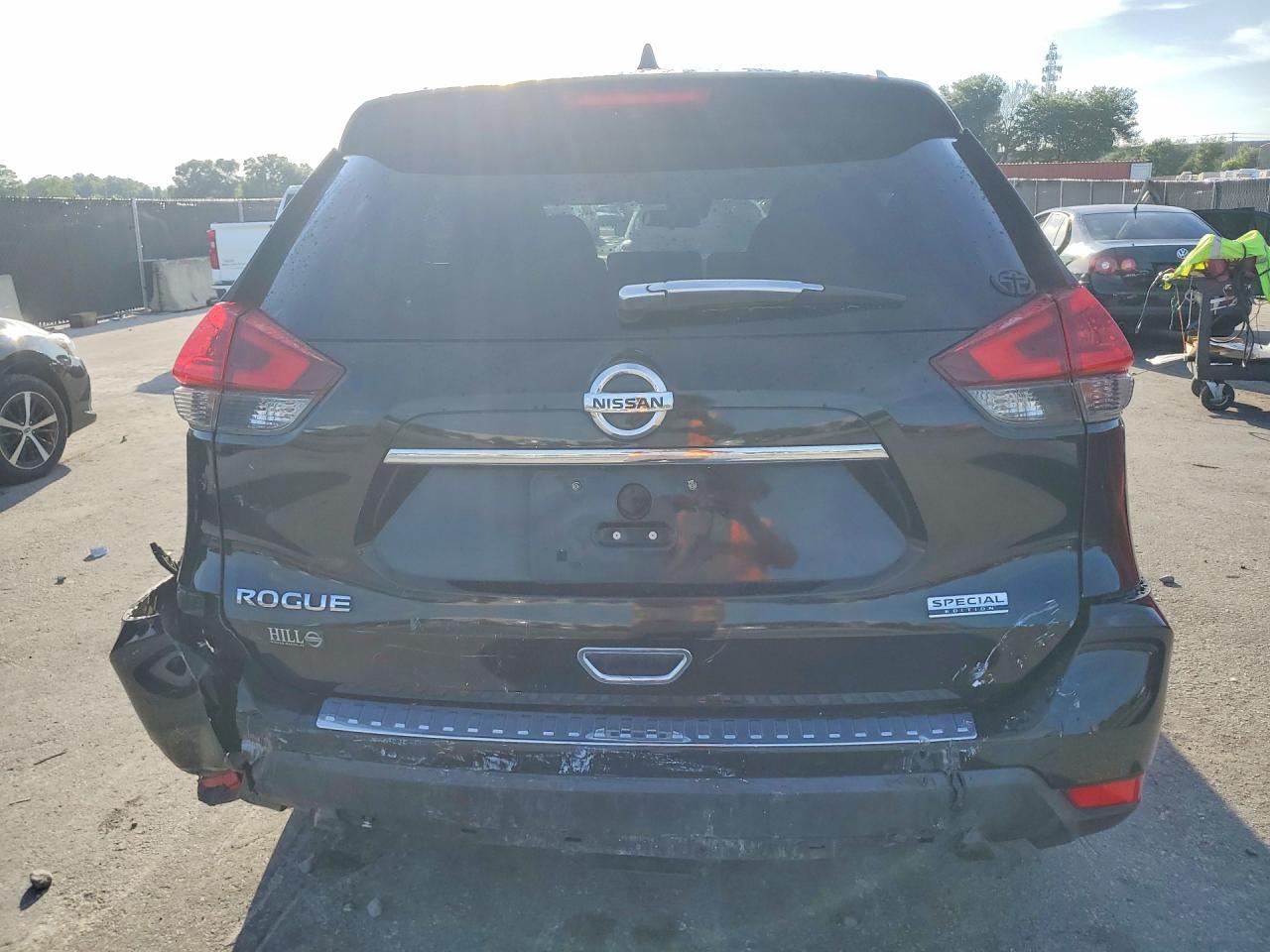 Nissan Rogue S