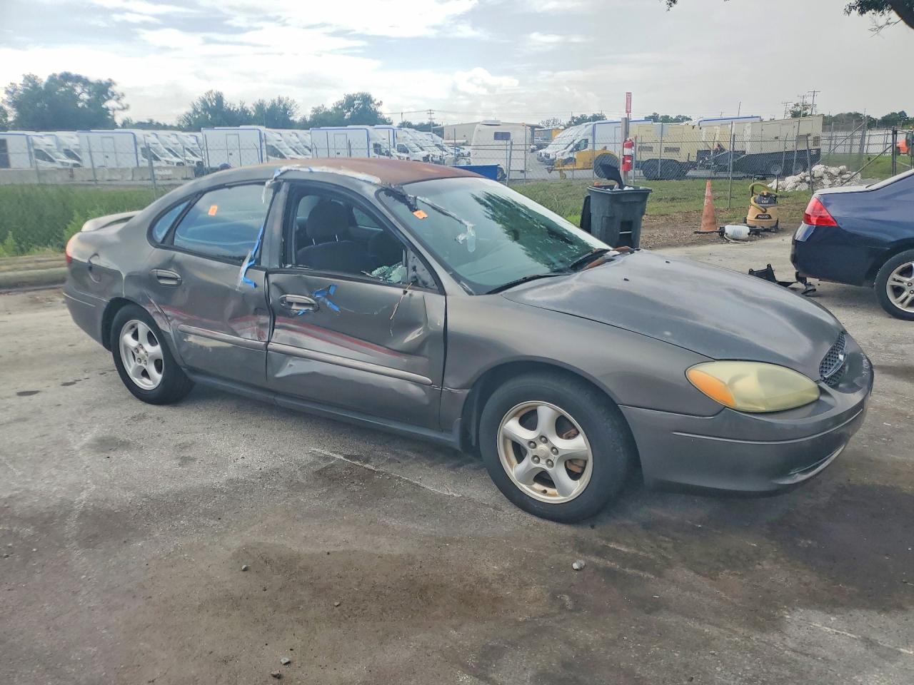 Ford Taurus Se
