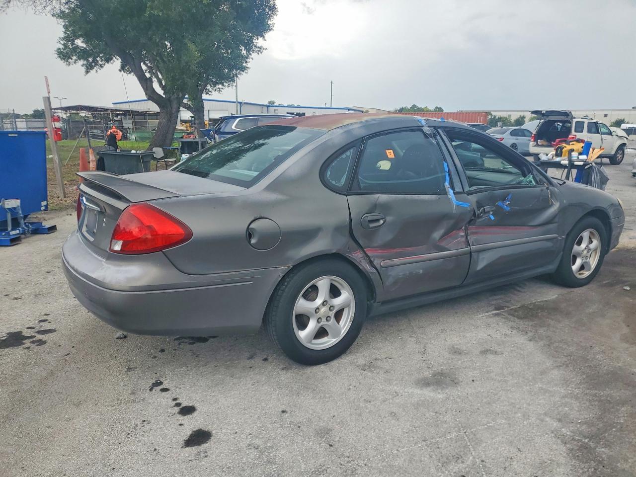 Ford Taurus Se