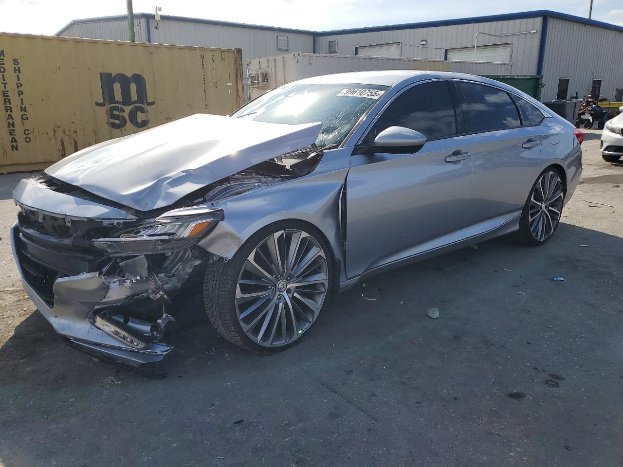 Salvage Honda Accord Image