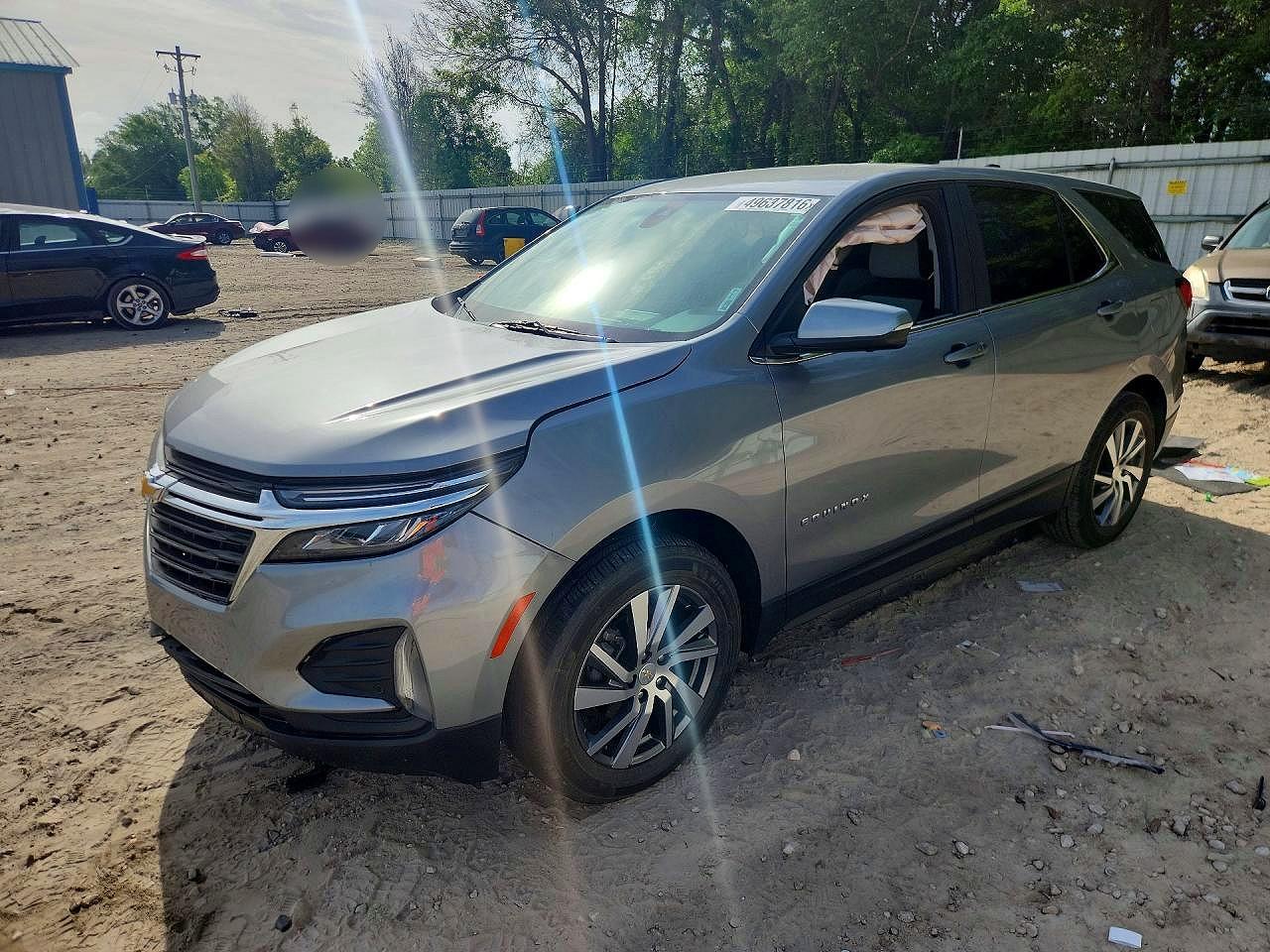 Salvage Chevrolet Equinox Image
