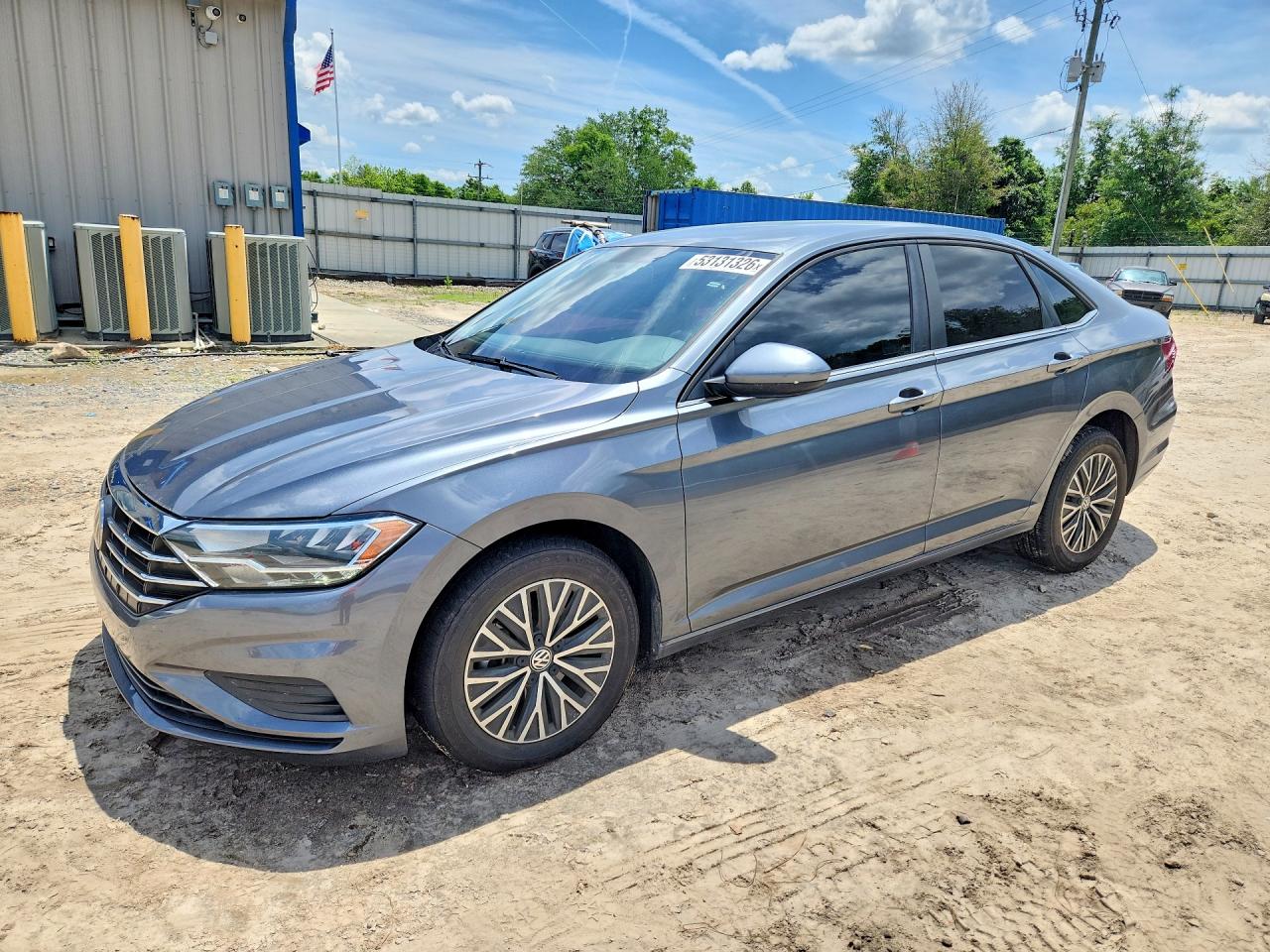 Salvage Volkswagen Jetta Image