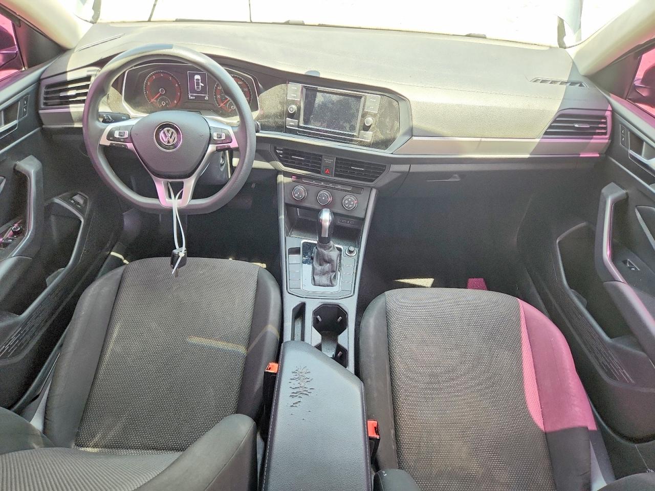 Volkswagen Jetta S