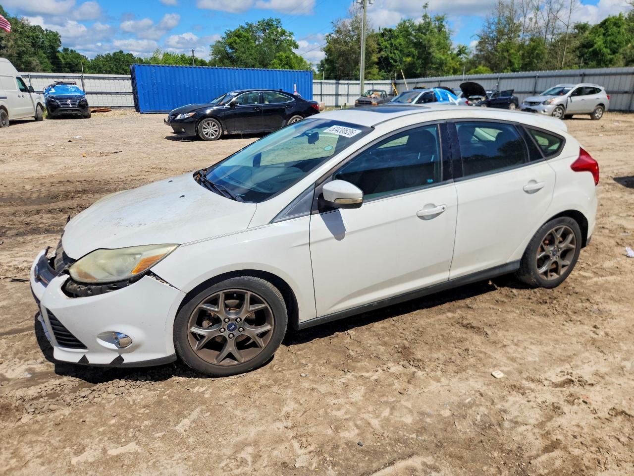 Salvage Ford Focus Image