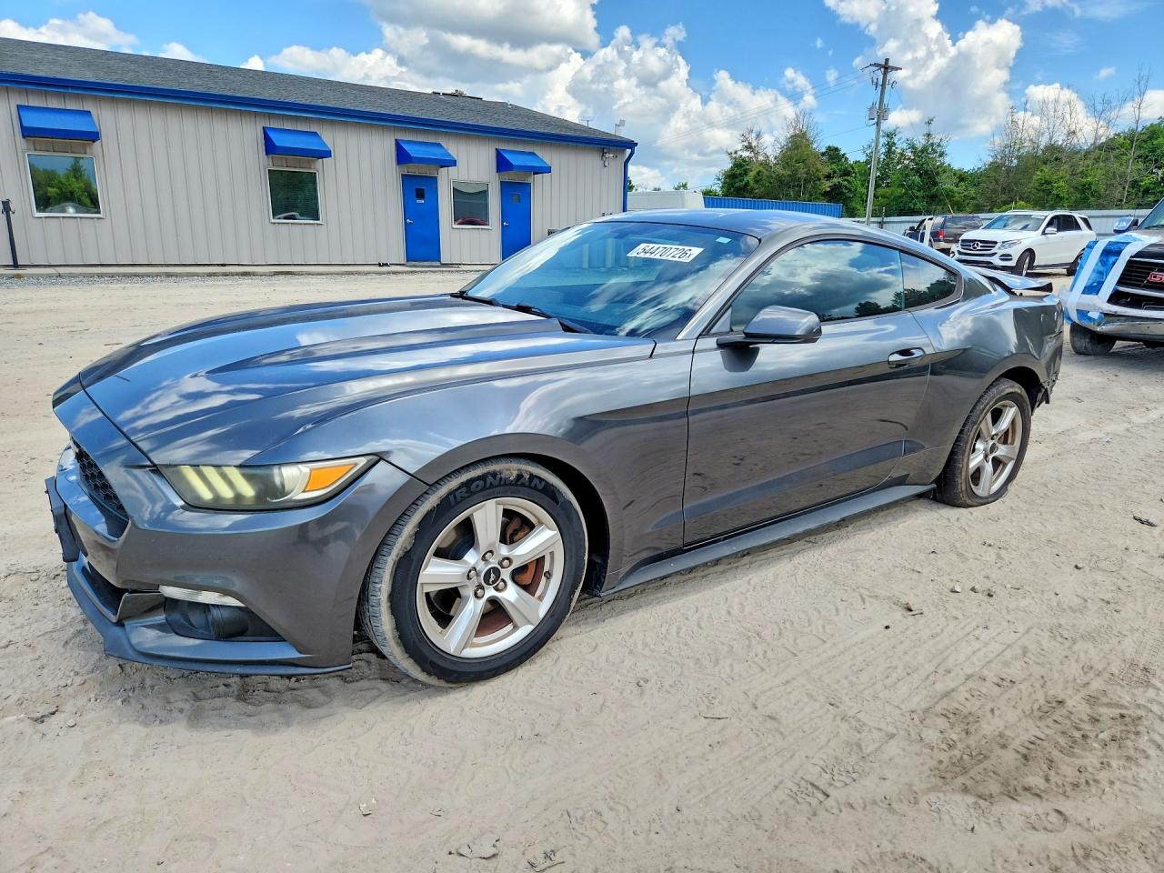 Salvage Ford Mustang Image