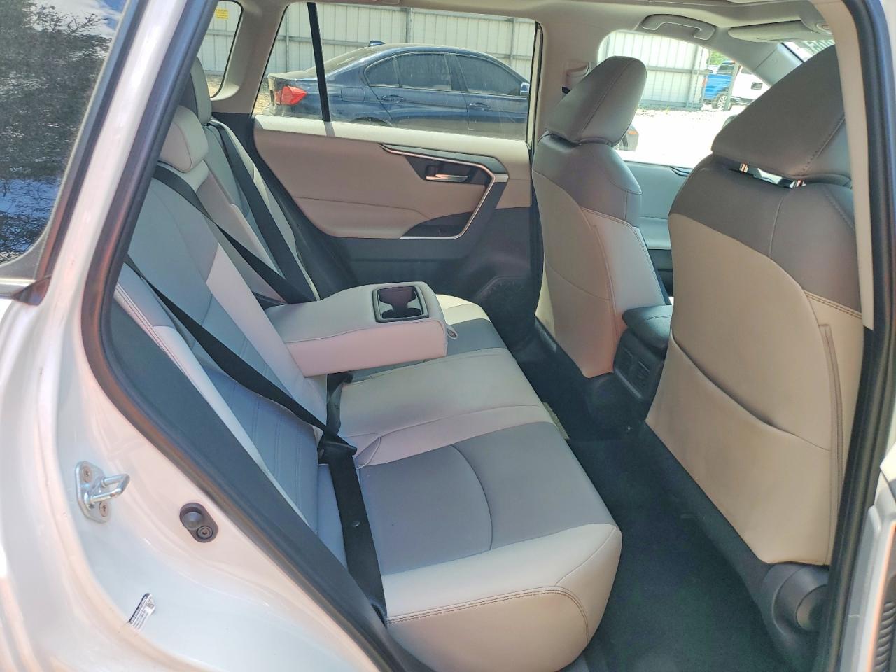 Toyota RAV4 Xle Premium