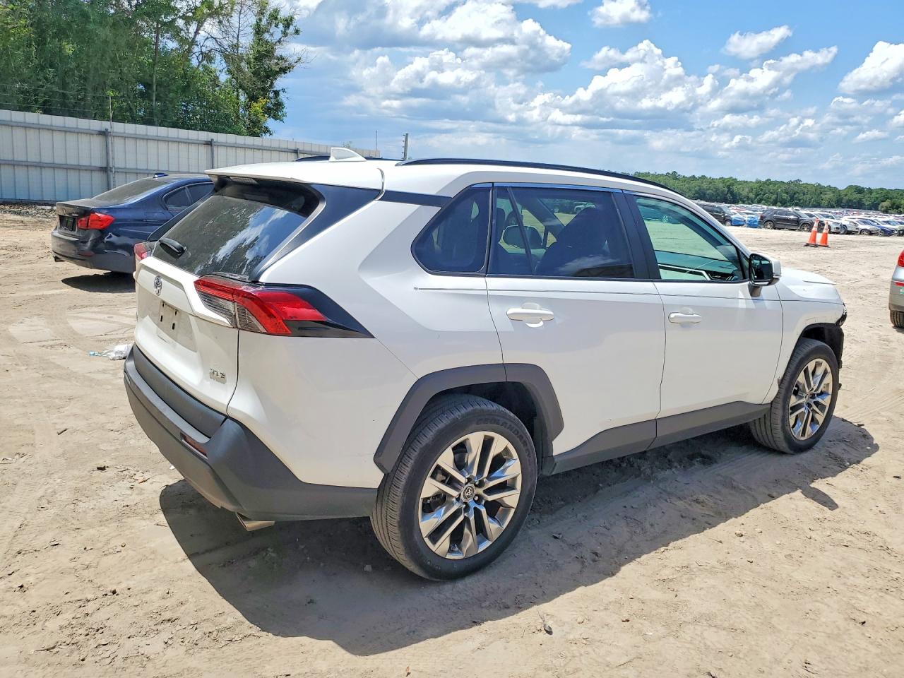 Toyota RAV4 Xle Premium