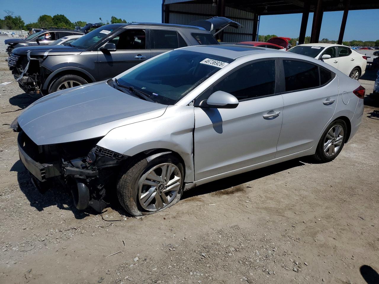 Salvage Hyundai ELANTRA Image