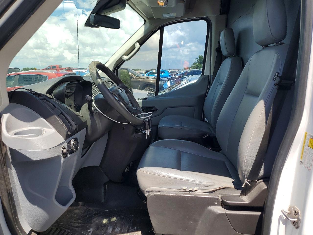 Ford Transit T-250