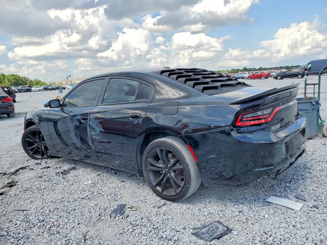 Dodge Charger Sxt