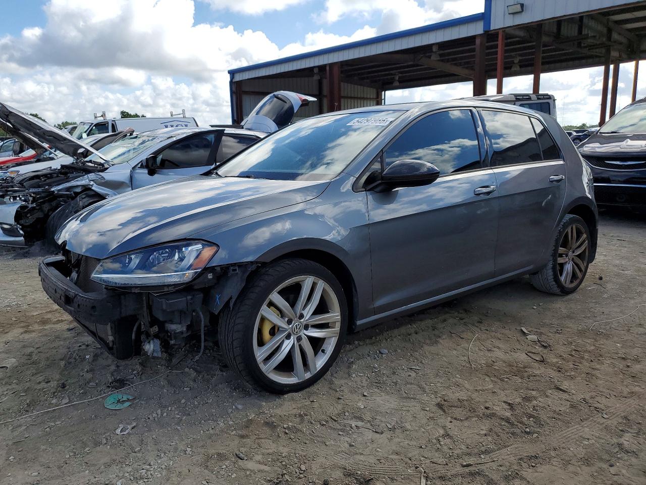 Salvage Volkswagen Golf Image