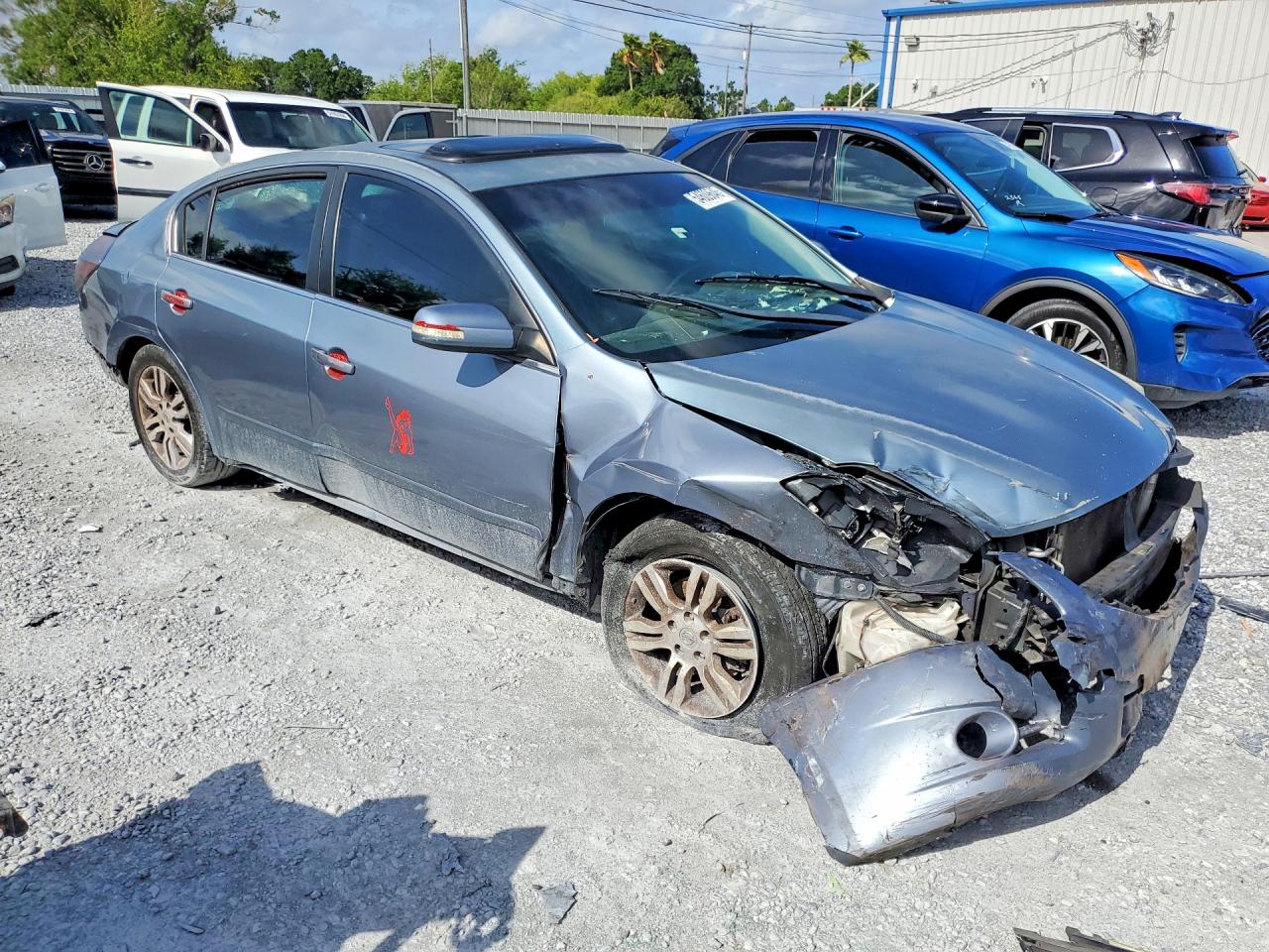 Nissan Altima