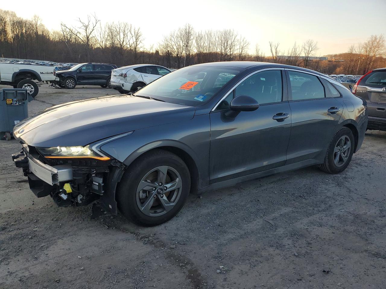 Salvage Kia K5 Image