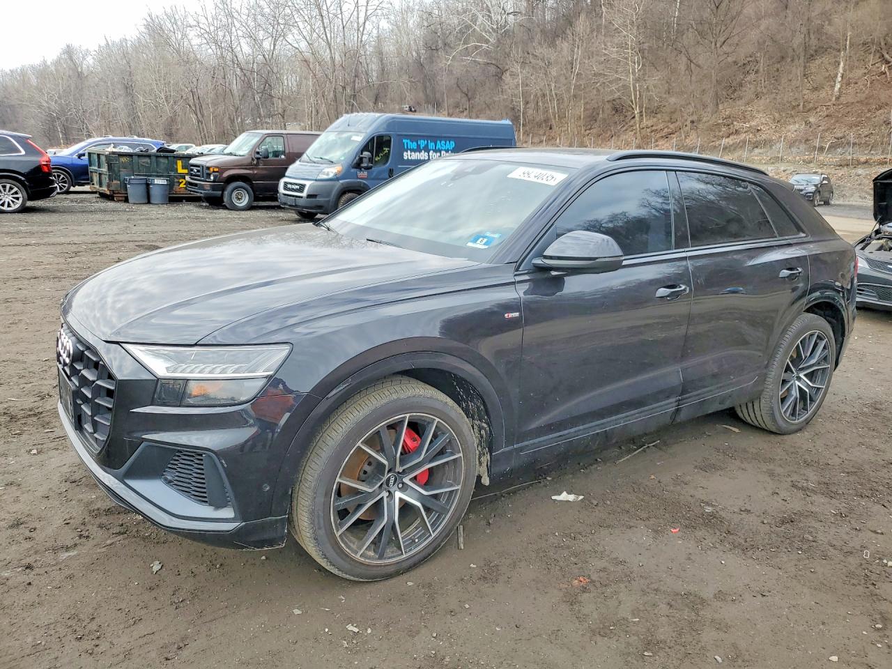 Salvage Audi Q8 Image