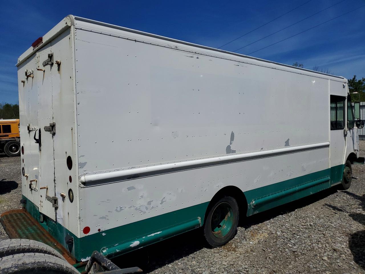 Workhorse Commercial Chassis W42
