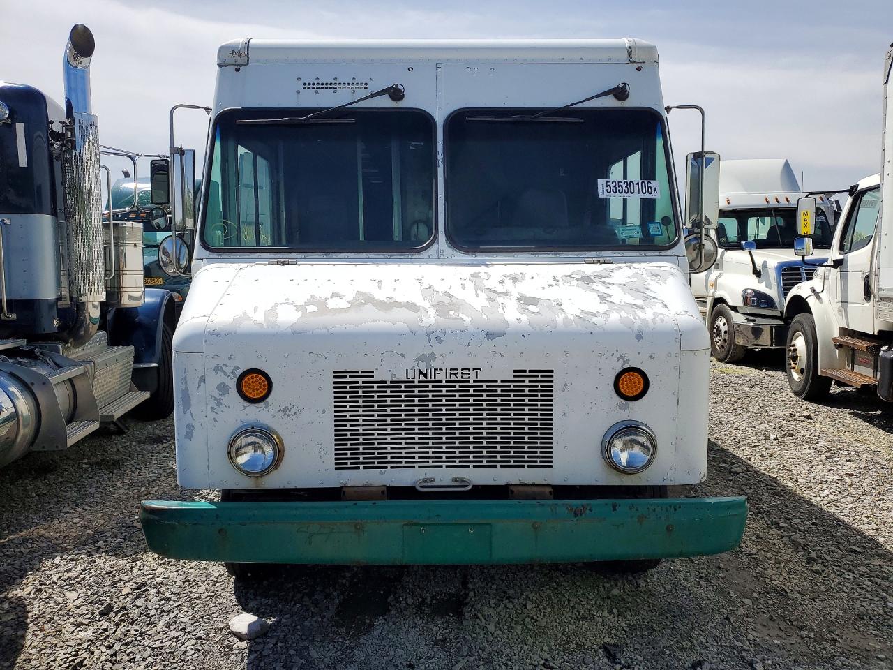 Workhorse Commercial Chassis W42