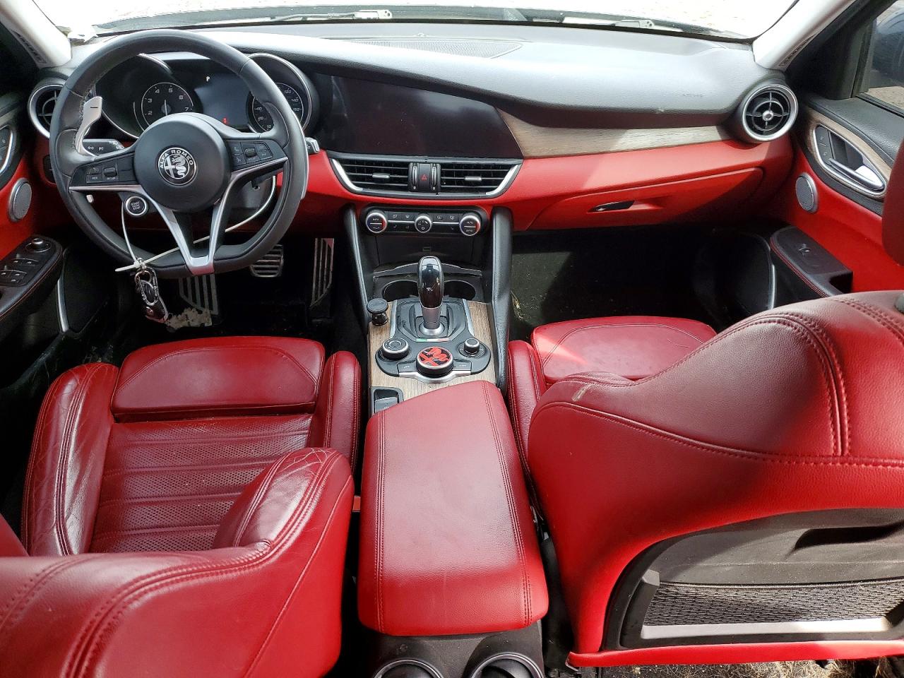 Alfa Romeo Giulia Ti Q4