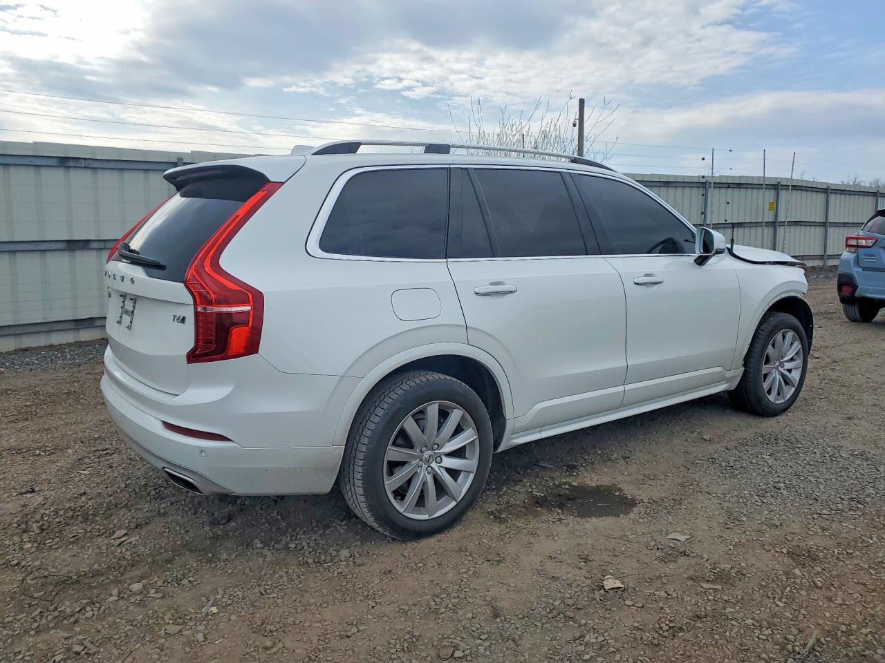Volvo XC90 T6 Momentum