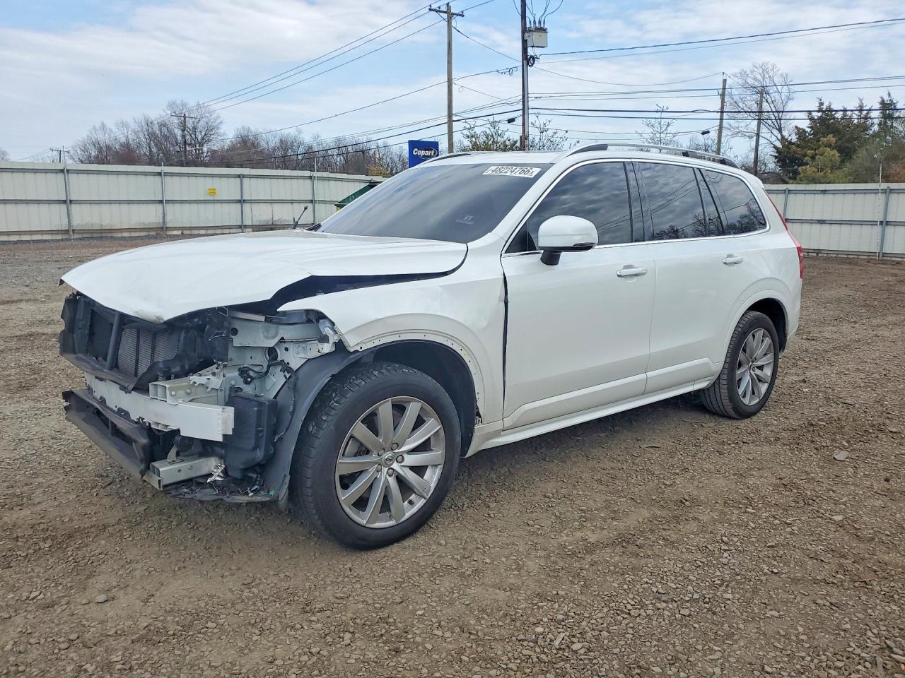 Salvage Volvo XC90 Image