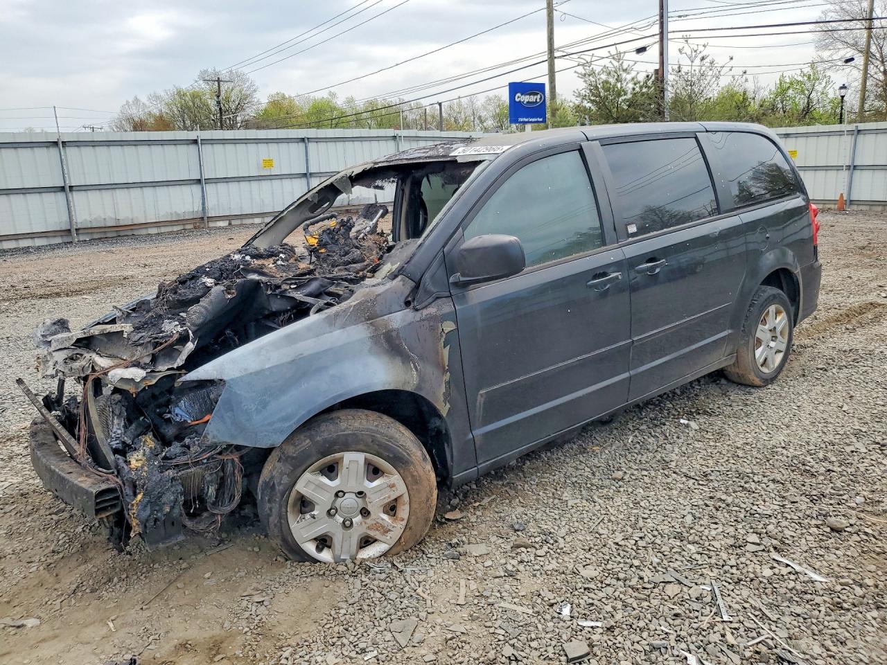 Salvage Dodge Caravan Image
