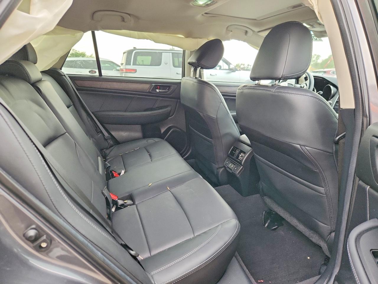 Subaru Outback 3.6r Limited