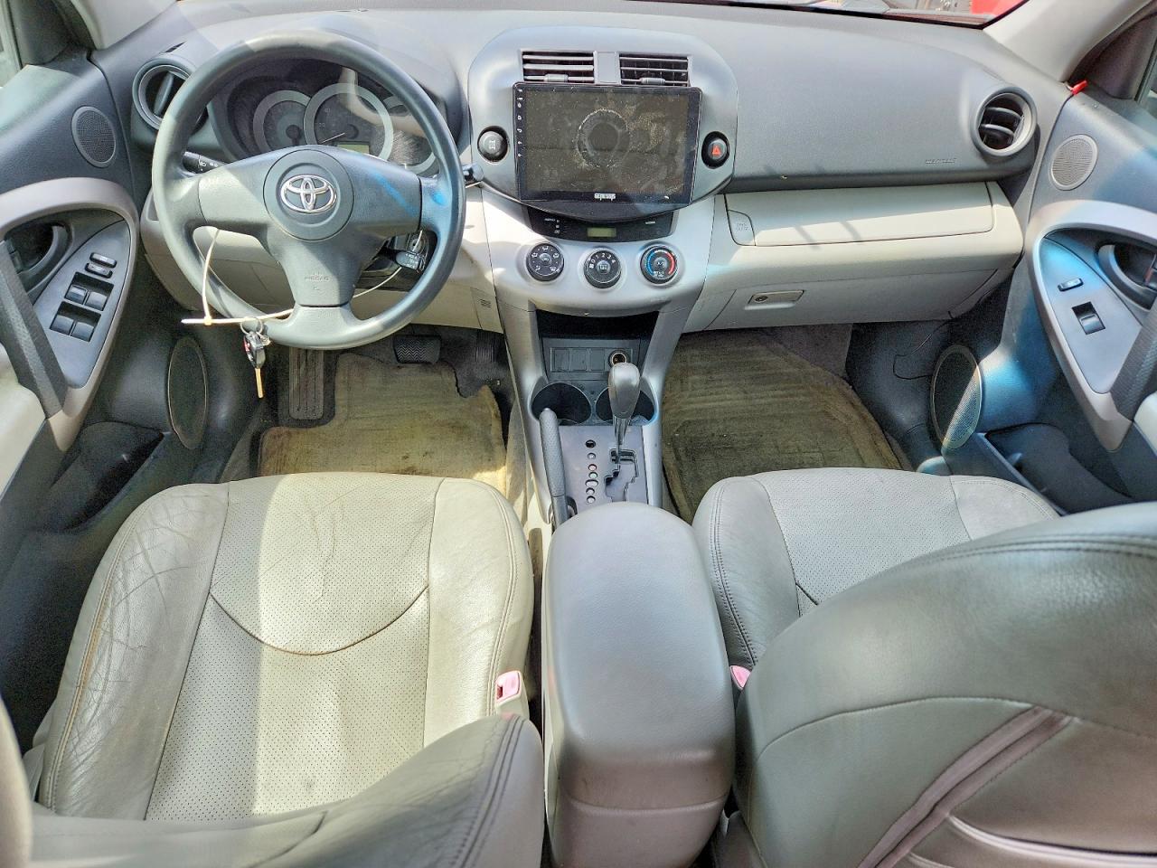Toyota RAV4 Base