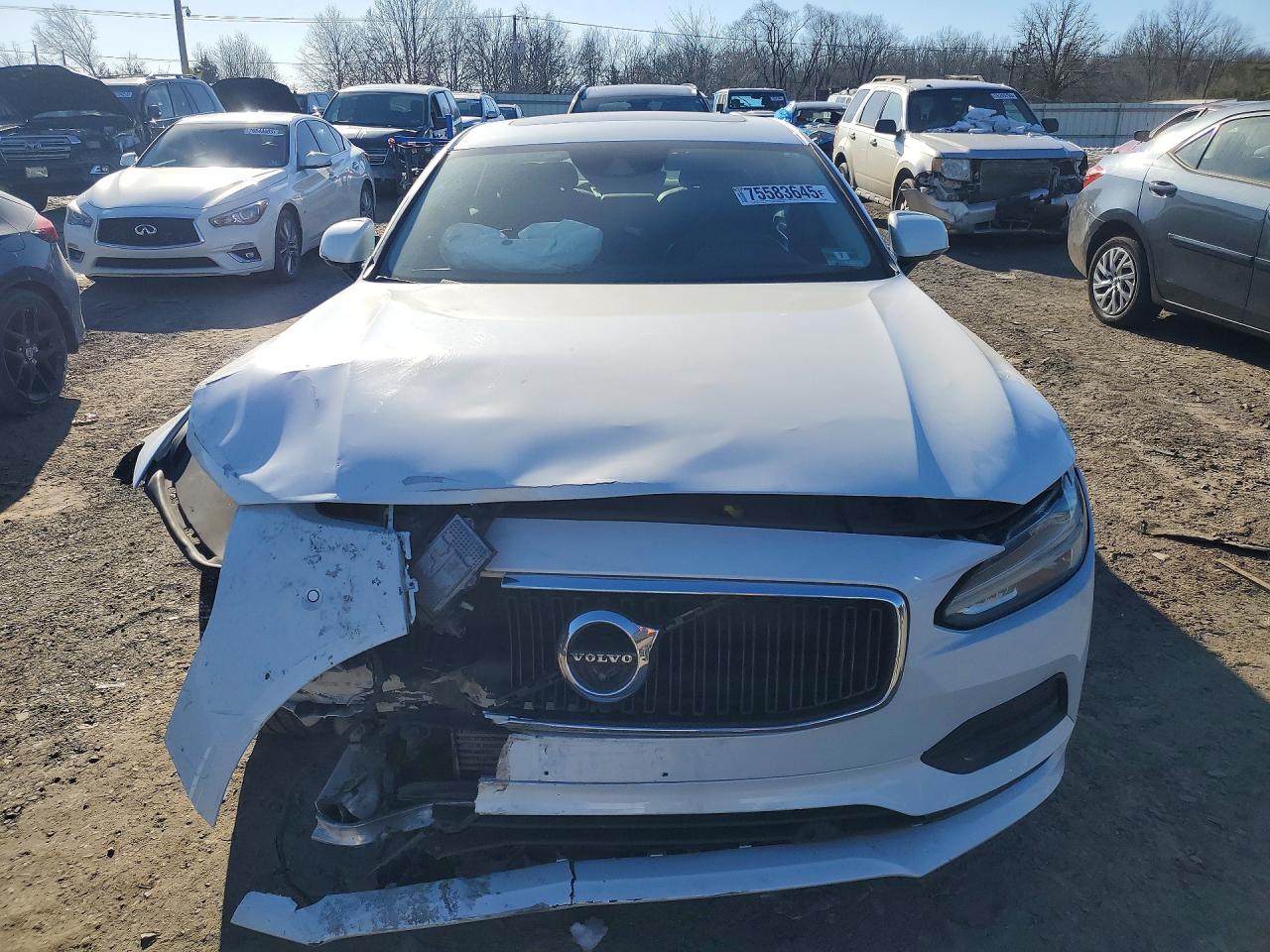 Volvo S90 T5 Momentum