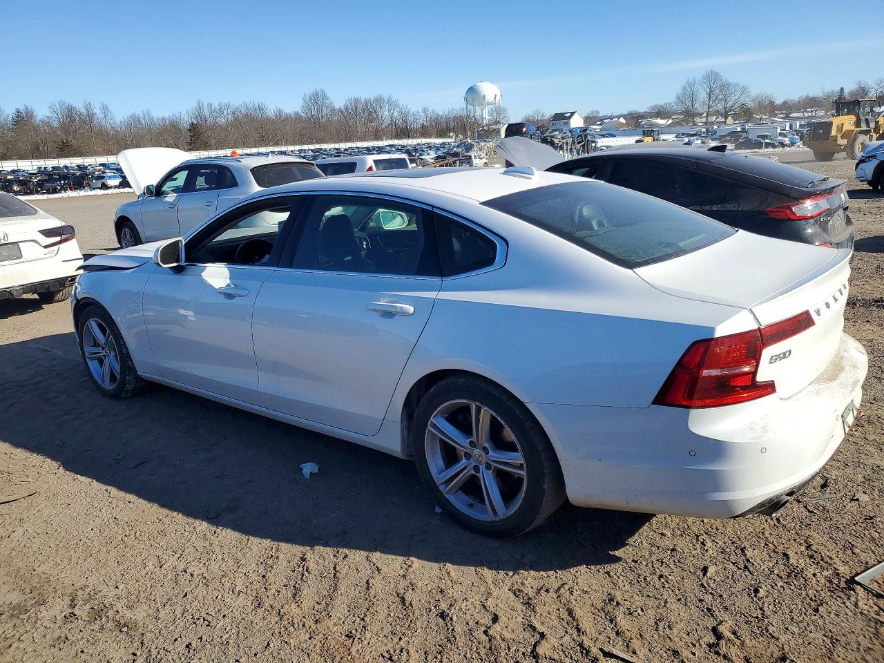 Volvo S90 T5 Momentum