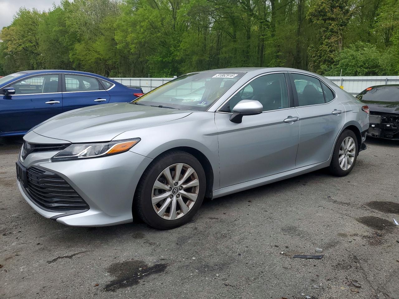 Salvage Toyota Camry Image