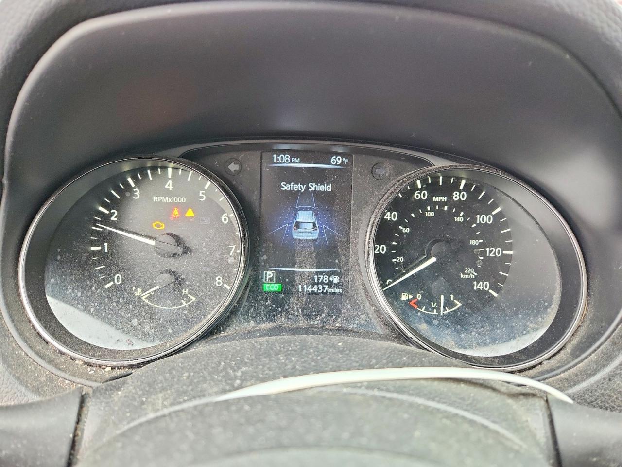 Nissan Rogue S