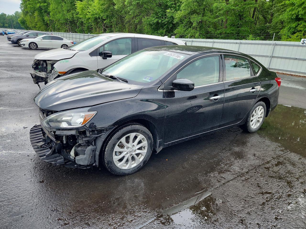 Salvage Nissan Sentra Image
