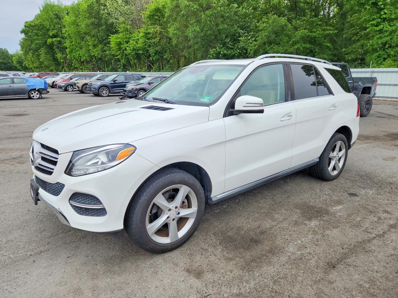 Salvage Mercedes-Benz GLE Image