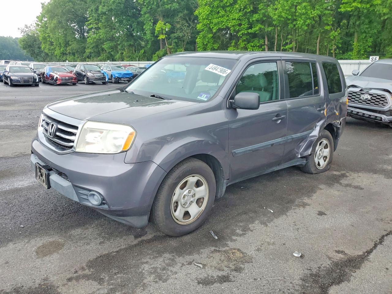Salvage Honda Pilot Image