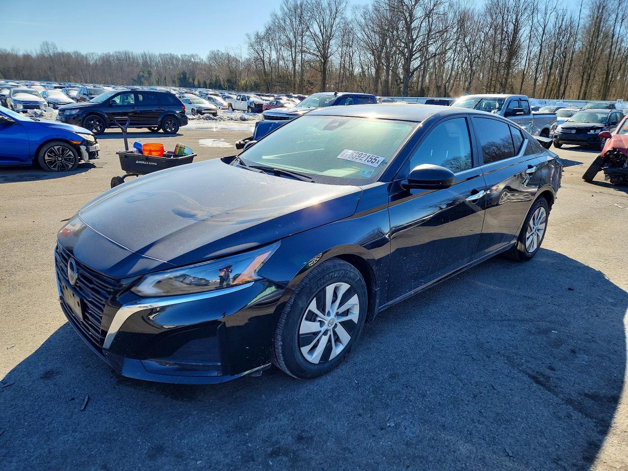 Salvage Nissan Altima Image