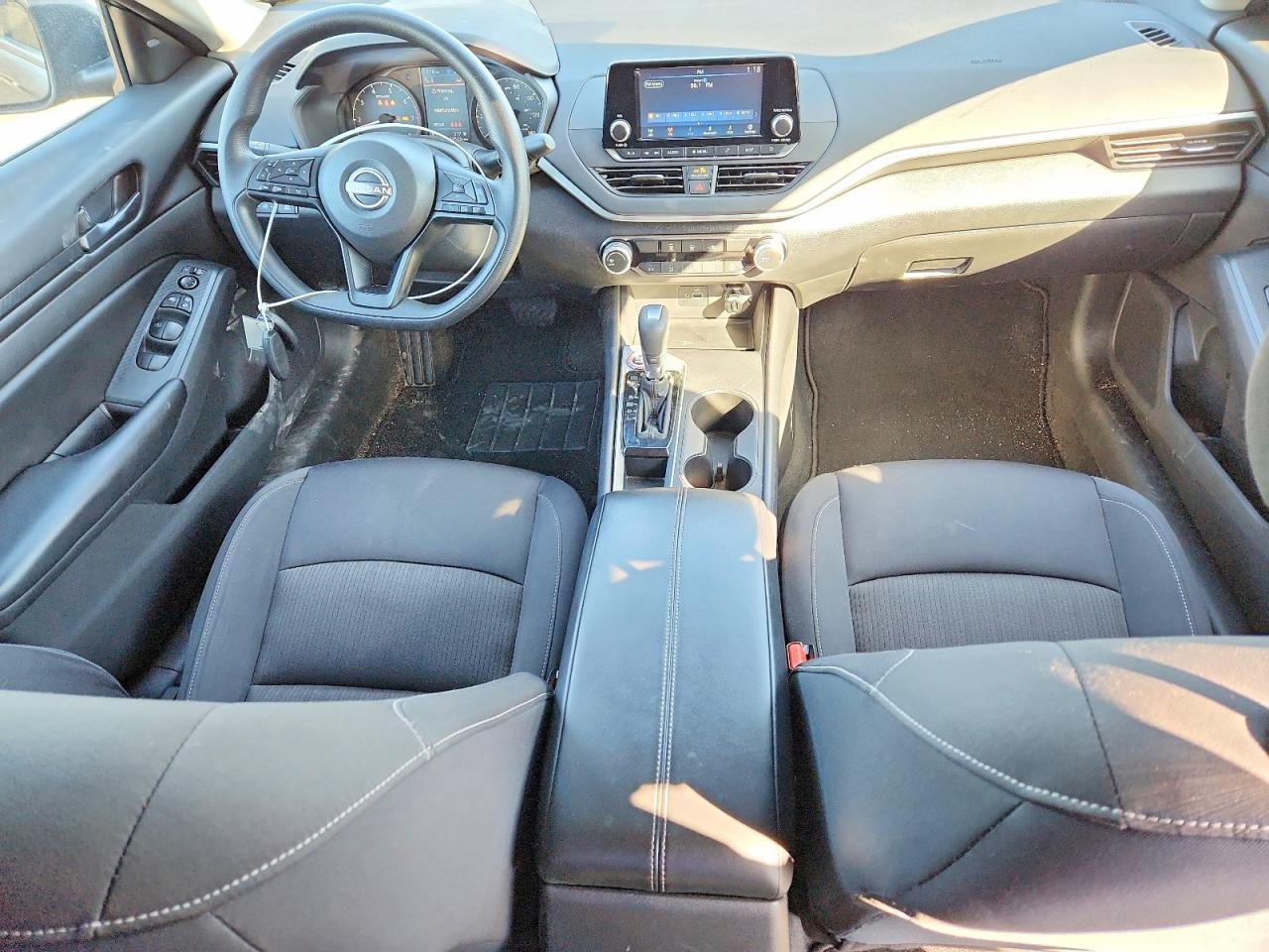 Nissan Altima S