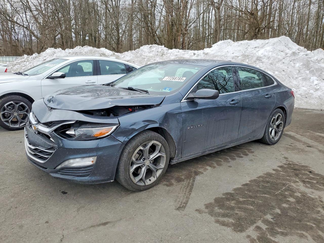 Salvage Chevrolet Malibu Image