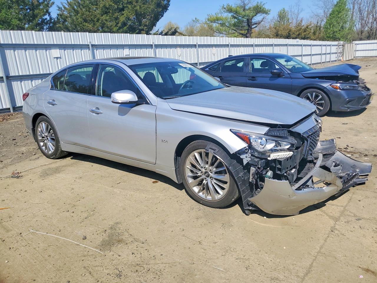 INFINITI Q50 3.0t Luxe