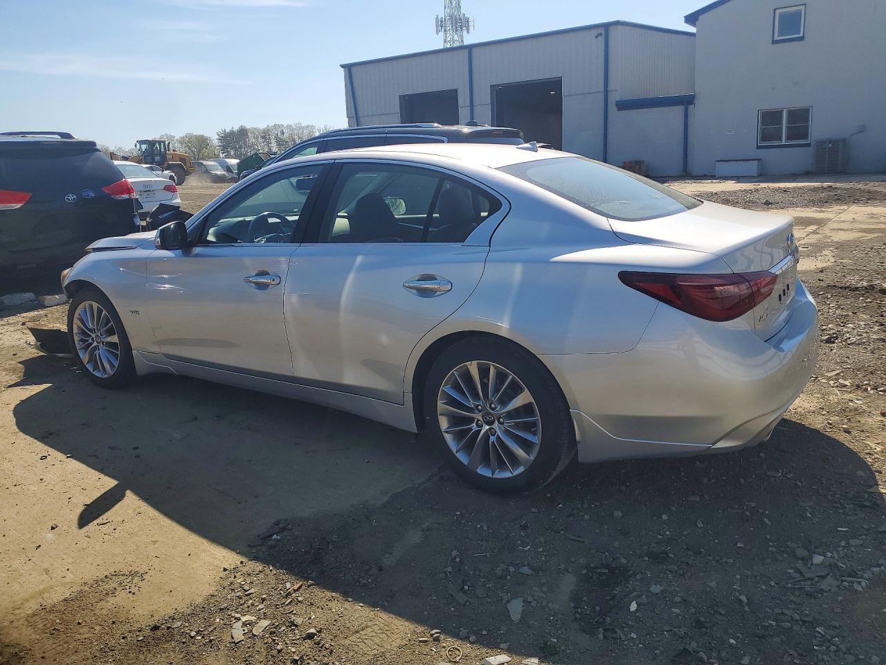 INFINITI Q50 3.0t Luxe