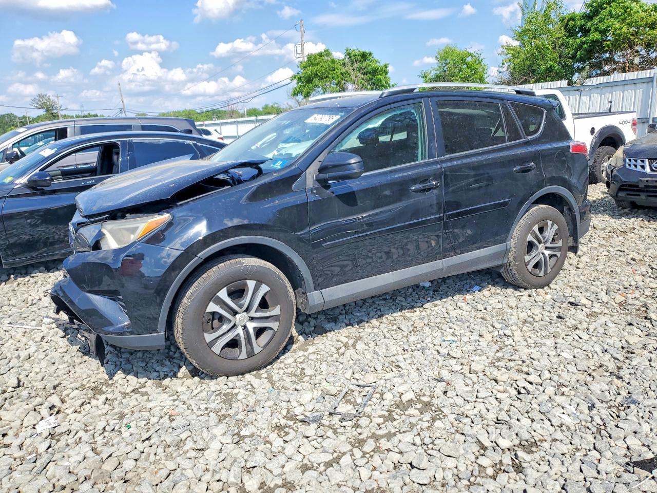 Salvage Toyota RAV4 Image