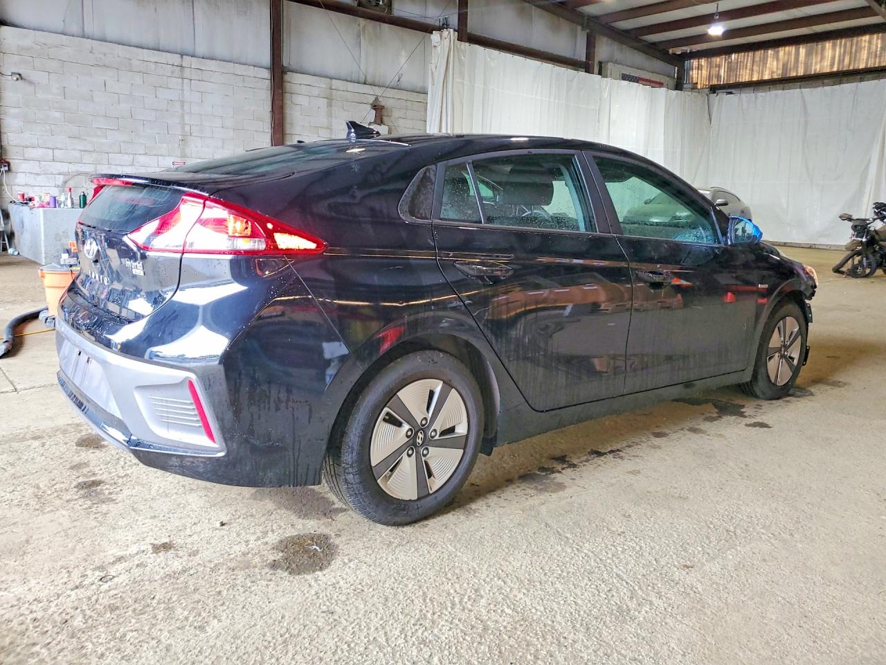 Hyundai Ioniq Blue