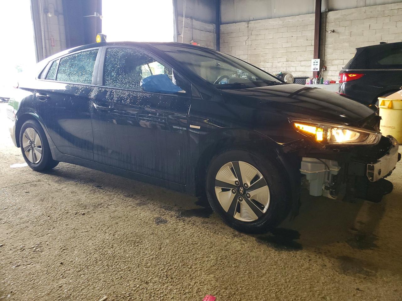 Hyundai Ioniq Blue