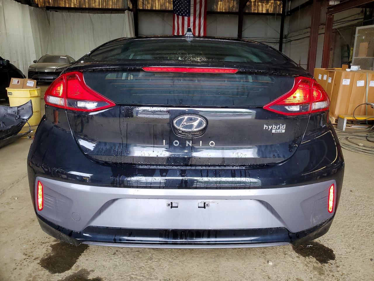 Hyundai Ioniq Blue