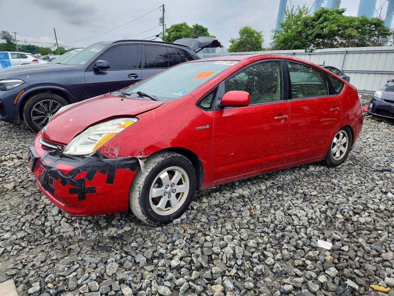 Salvage Toyota Prius Image