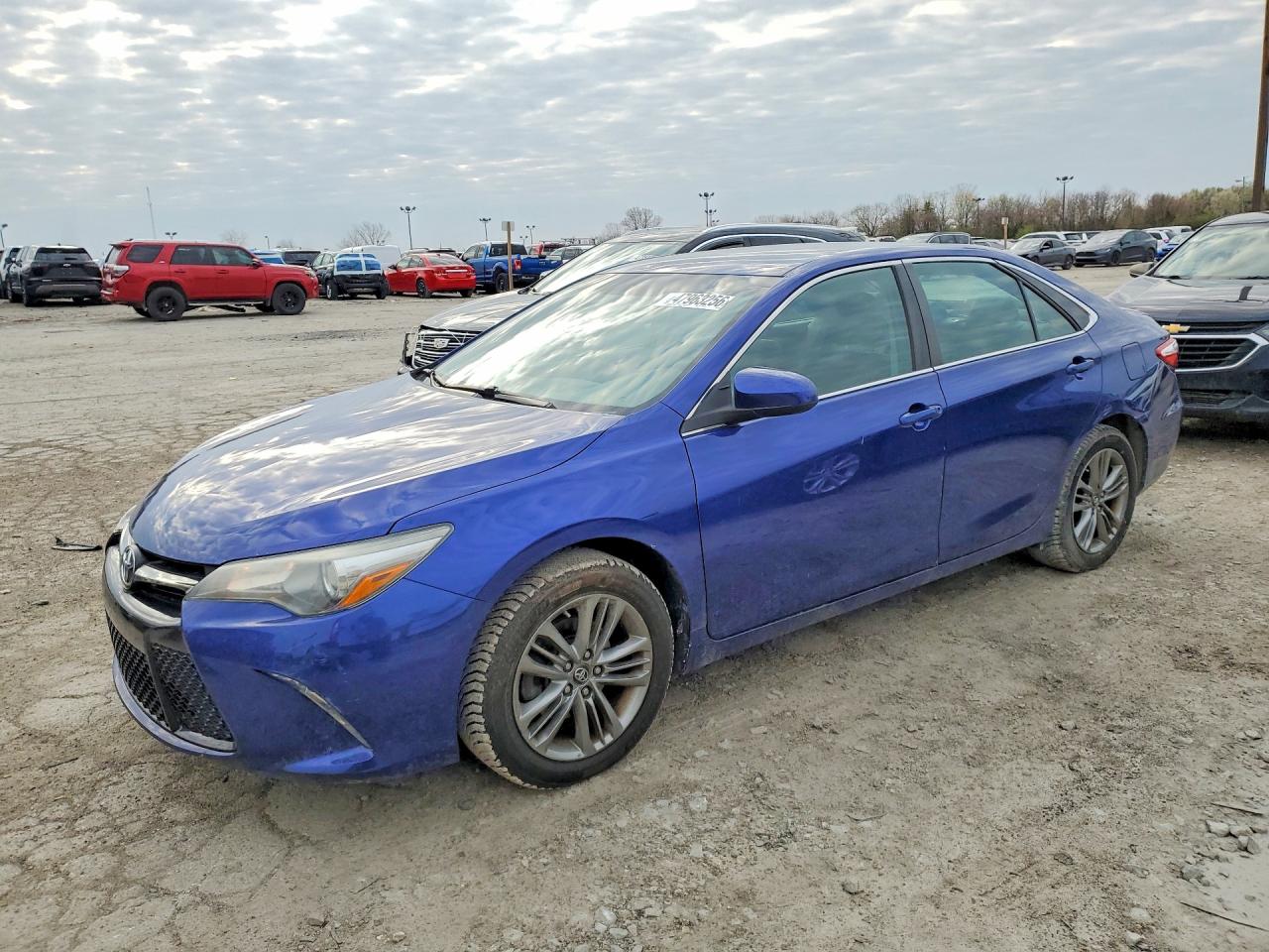 Salvage Toyota Camry Image